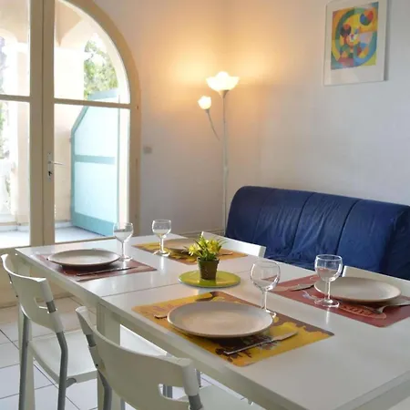 Sr300-012 Appt 2 Pieces Mezzanine 4 Personnes St Raphael Saint-Raphaël