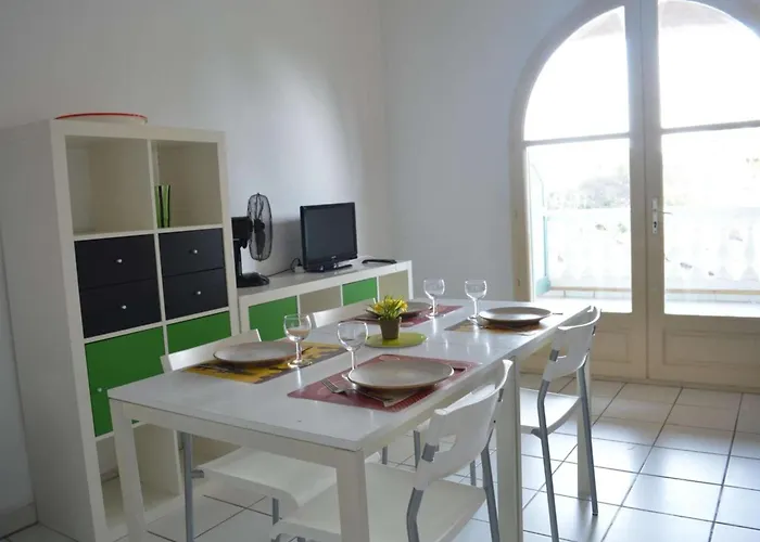 Sr300-012 Appt 2 Pieces Mezzanine 4 Personnes St Raphael Апартаменты